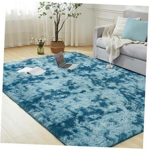 Fluffy carpet