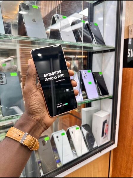 Samsung Galaxy A80