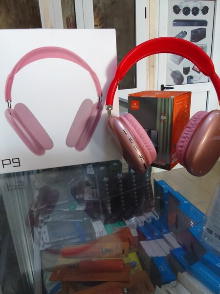 P9 Bluetooth headset
