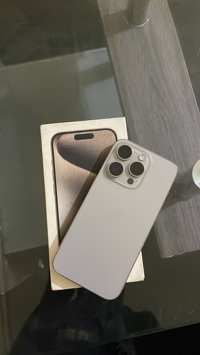 15 Pro 128Go