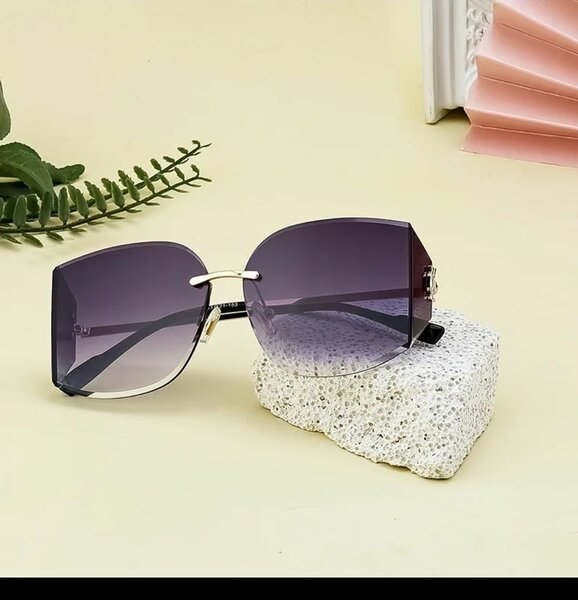 Lunettes de Soleil Élégantes
