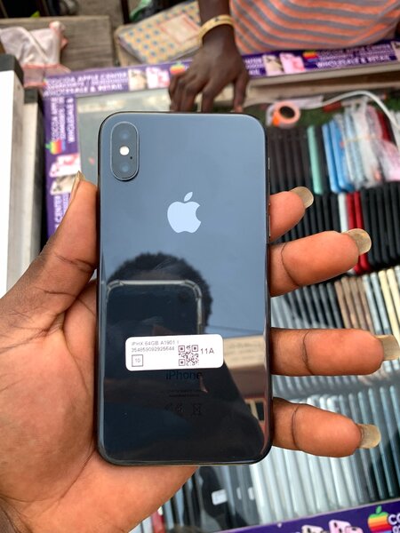 iPhone X
