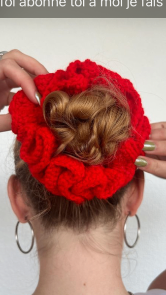 Chouchou en Crochet Rouge Élégant