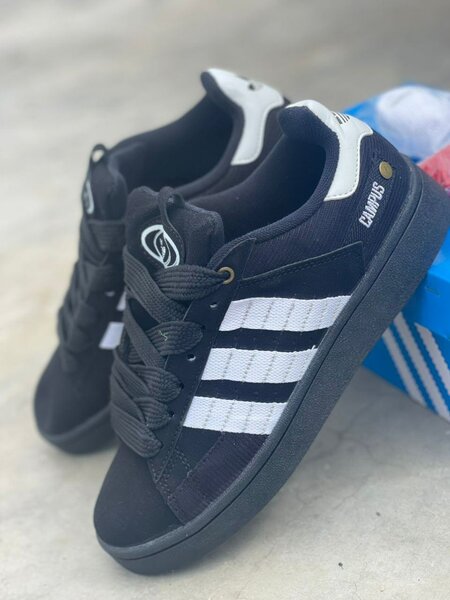 Adidas campus