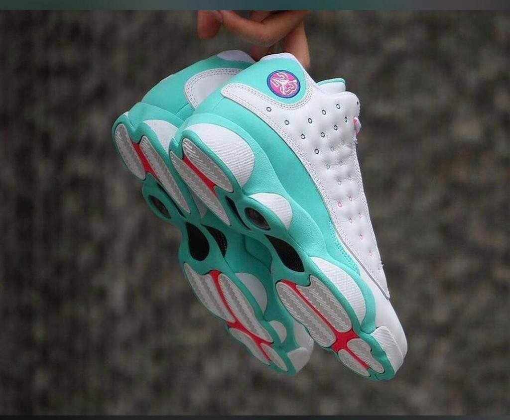 AIR JORDAN 13