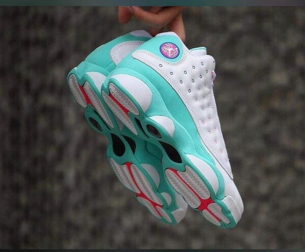 AIR JORDAN 13