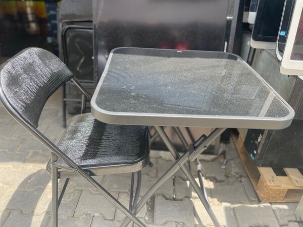 Table et chaises