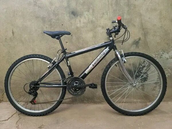 Vélo tout-terrain Shimano robuste