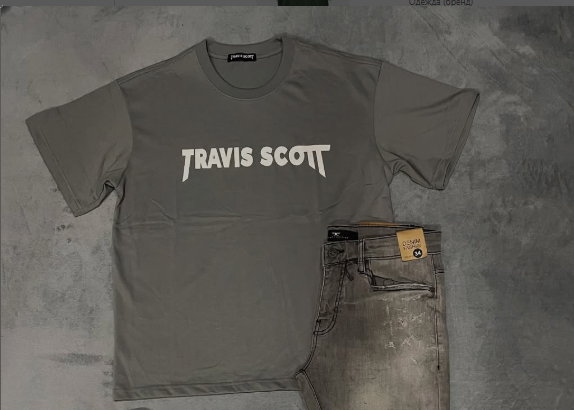 gray t-shirt