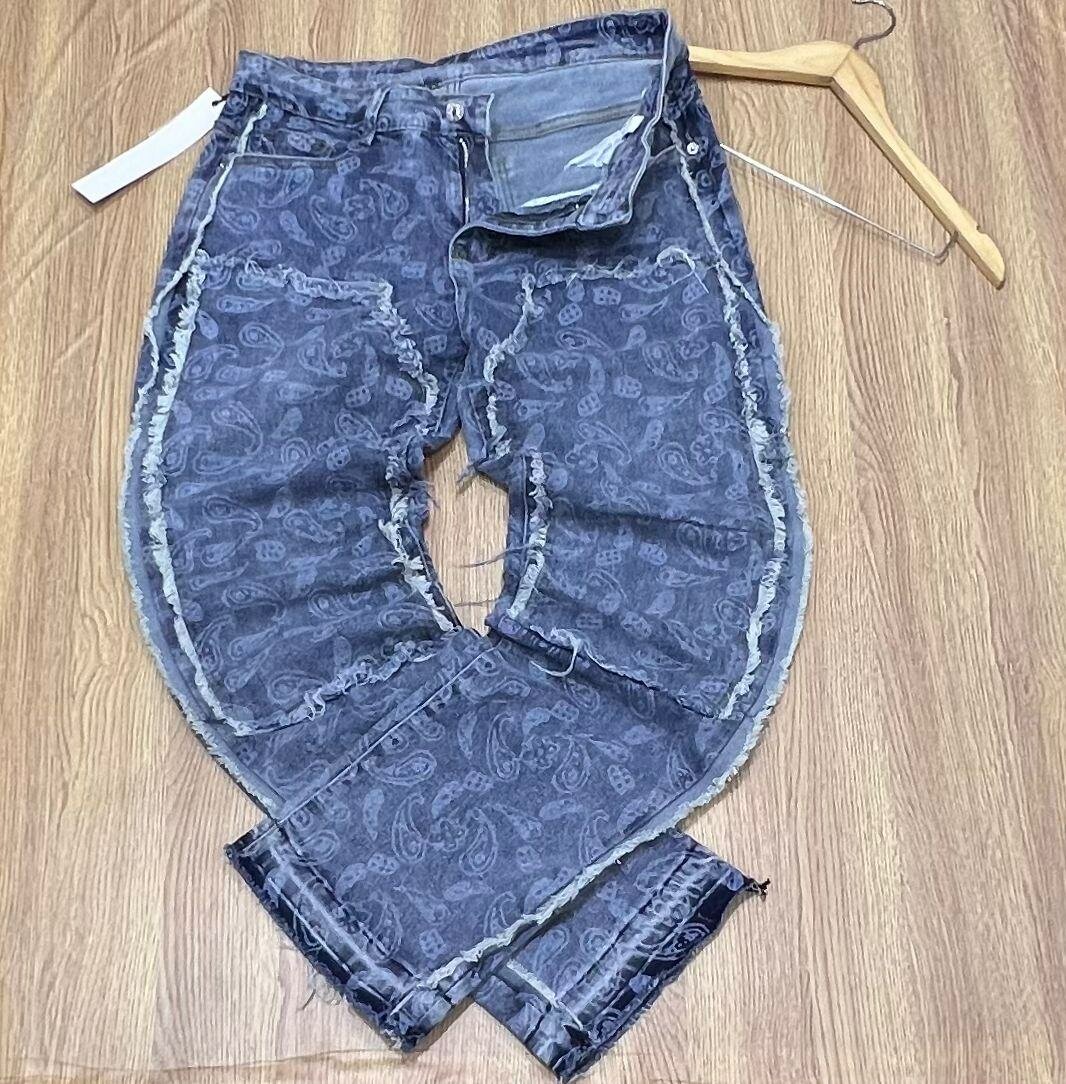 Baggy jeans