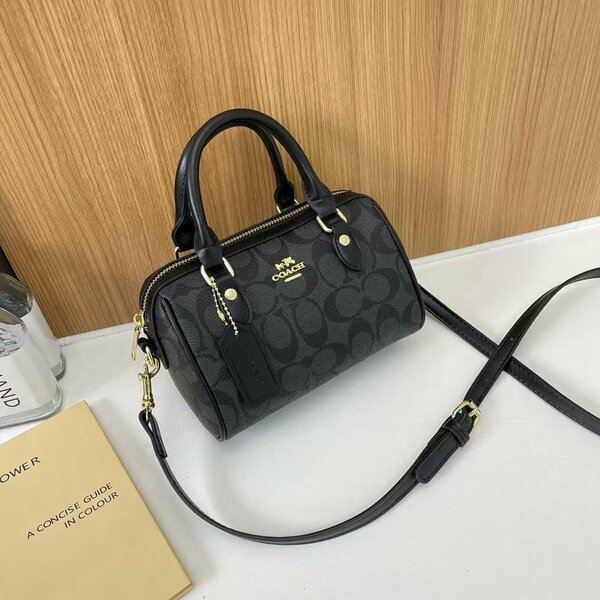 Sac à main en cuir élégant