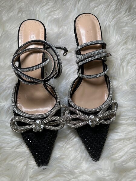Mach & Mach heels
