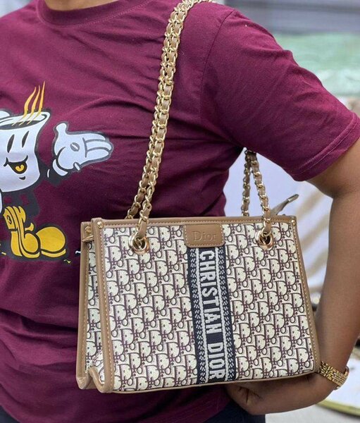 GOOD QUALITY HANDBAG