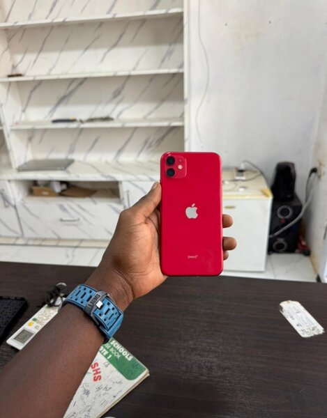 iPhone 11