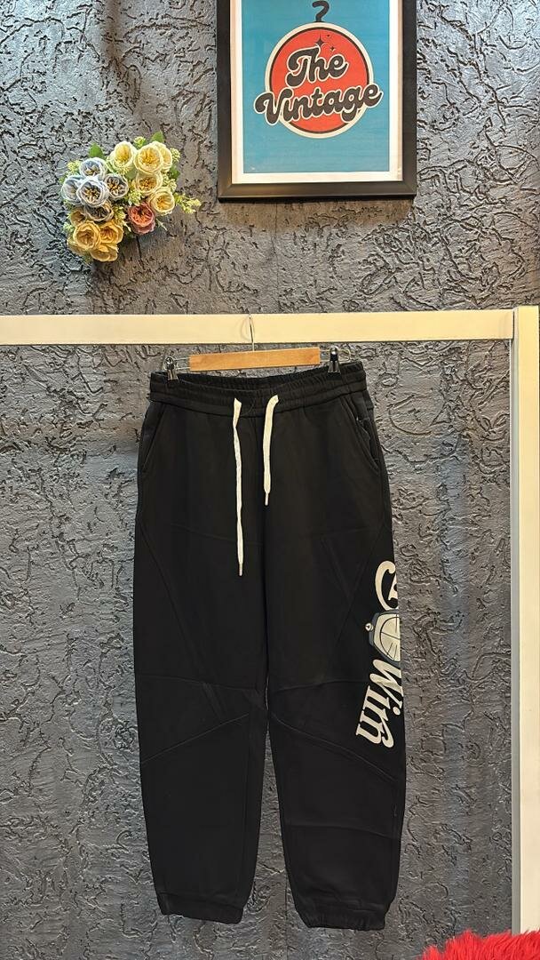 Black  trousers