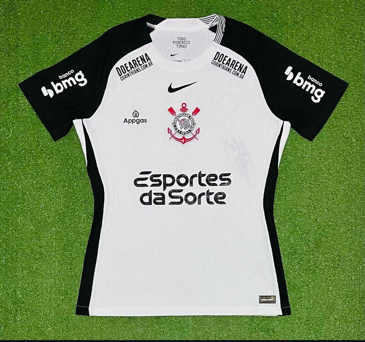 Maillot de Foot Nike Blanc et Noir