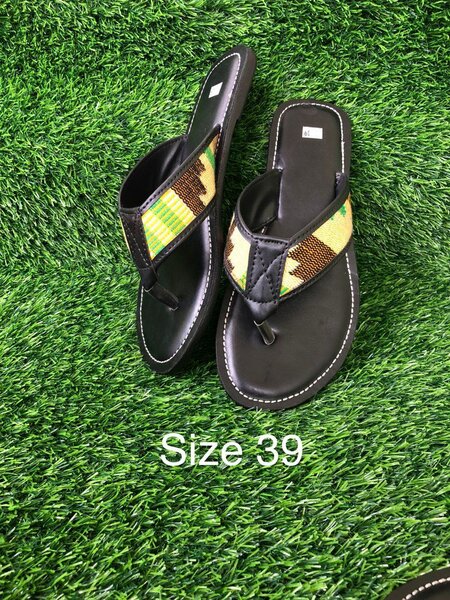 Ladies slippers