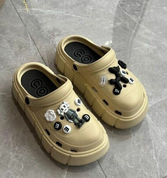 Ladies corcs