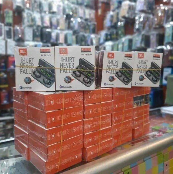 JBL earpods