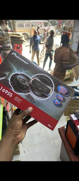 Pioneer speakers
