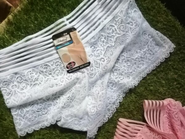 Ladies lace panties