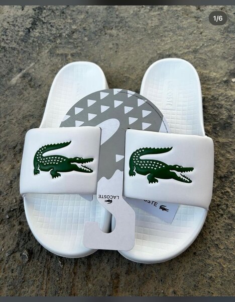 Claquette Lacoste