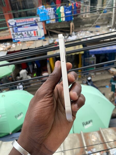 IPhone 13 Simple