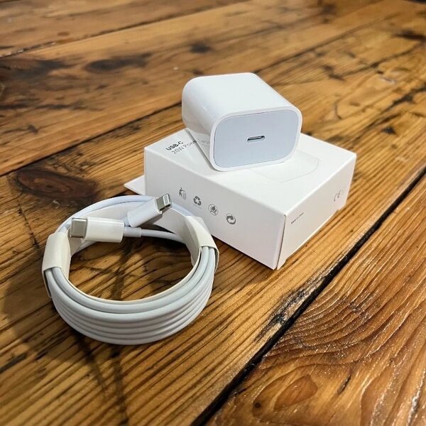 ORIGINAL IPHONE TYPE C CHARGER (2 PINS)