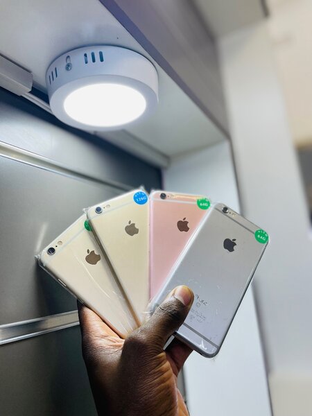 PRE-OWNED iPHONE 6S