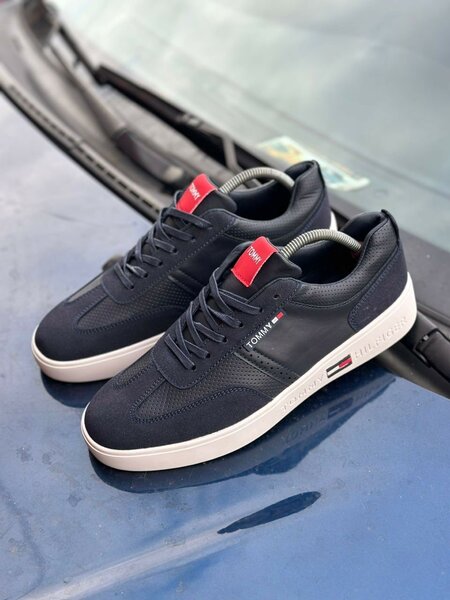 Chaussure tommy