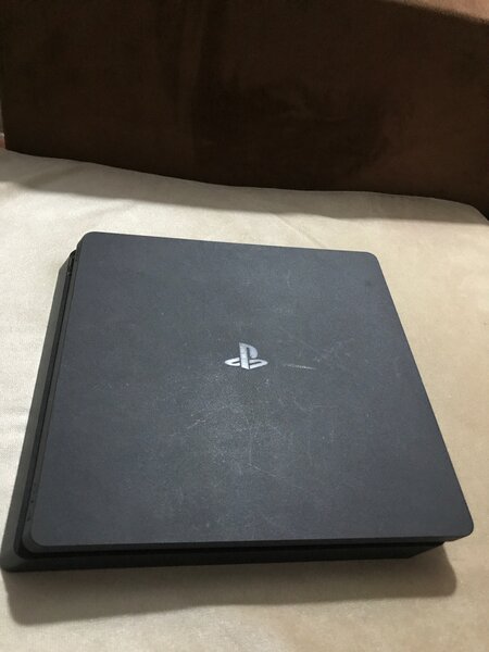 Ps4 slim