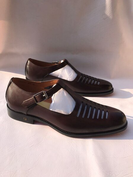 Dress shoes