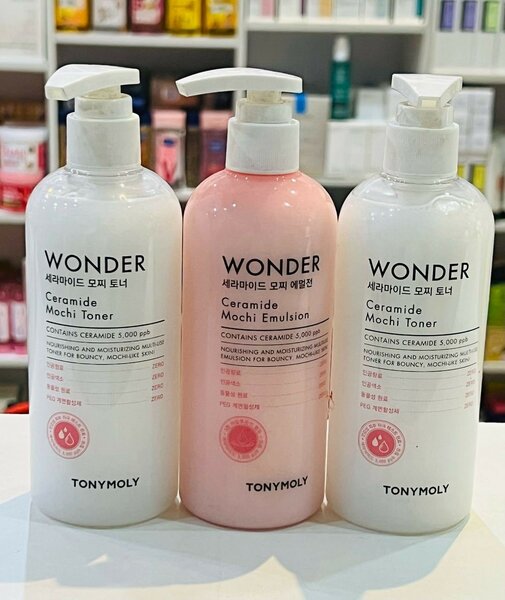 Wonder Ceramide Mochi Toner