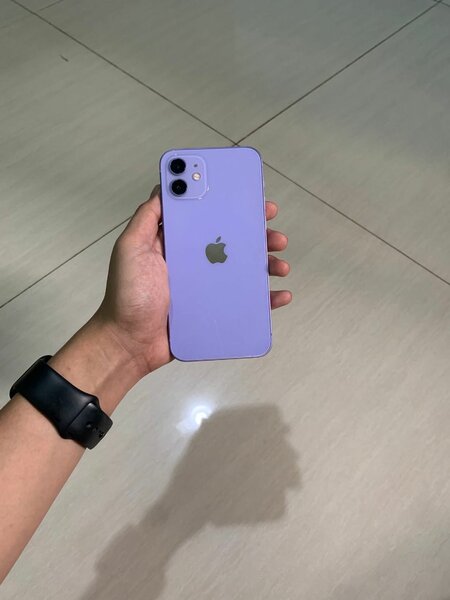 Smartphone Apple violet