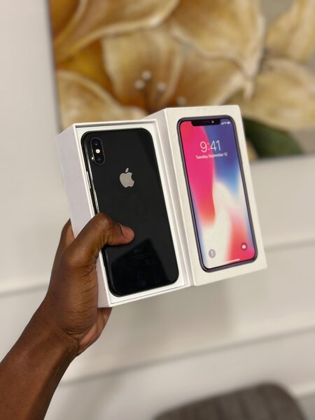 iPhone X 10/10