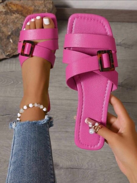 Ladies sandals
