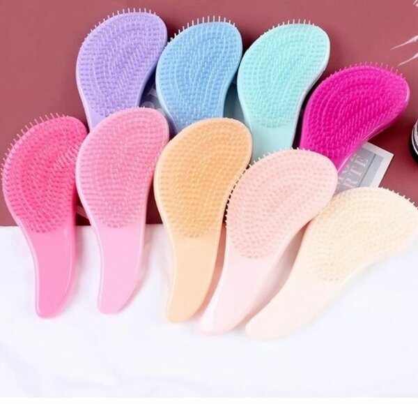 Detangling brush