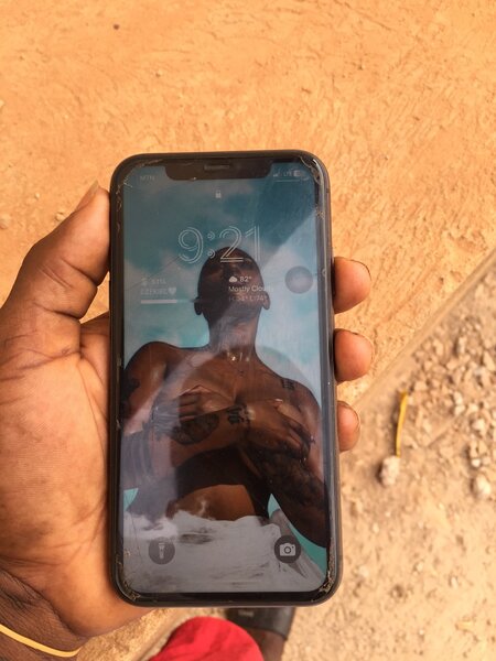 iPhone 11