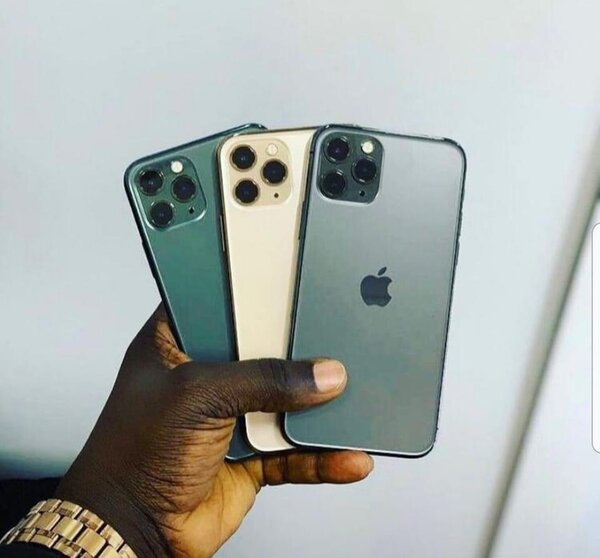 X Simple et 11 pro