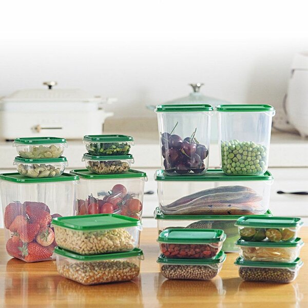 17 Pieces Plastic Storage Bowl / Container Set with Lids