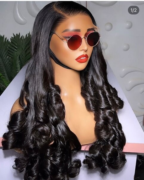 Bouncy hair 24 inches