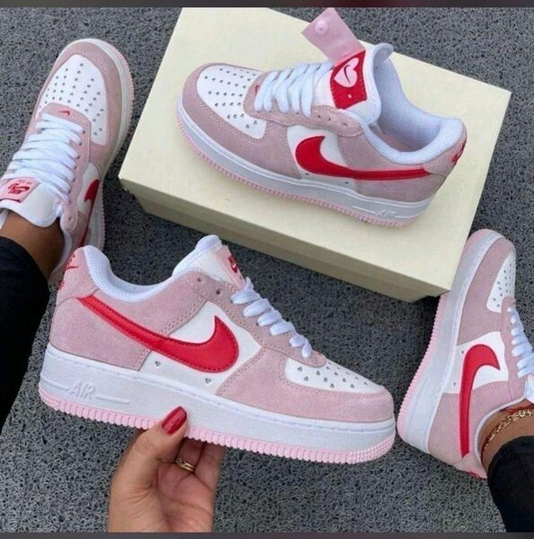 NIKE AIRFORCE