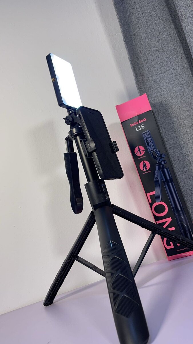 L16 Tripod