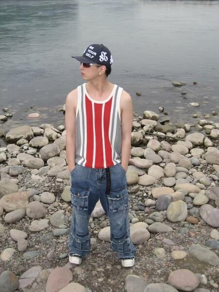 Armless tops