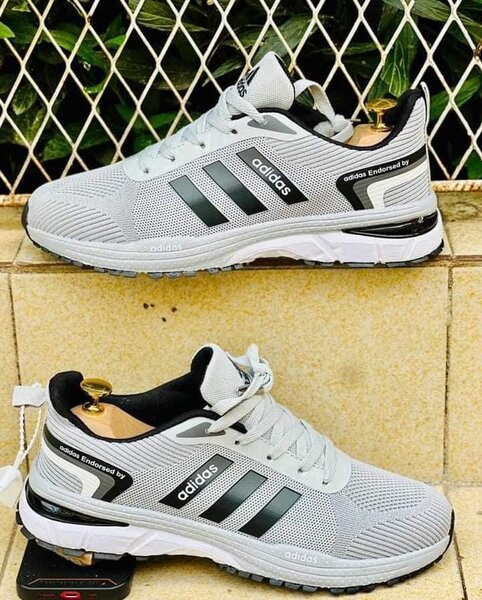 Baskets adidas
