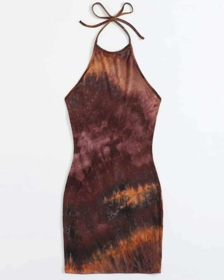 Robe tie-dye dos nu élégante