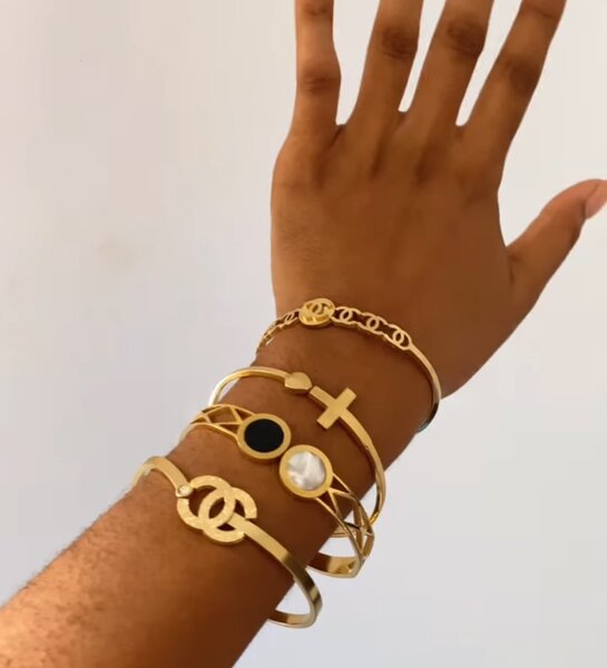 Bracelet