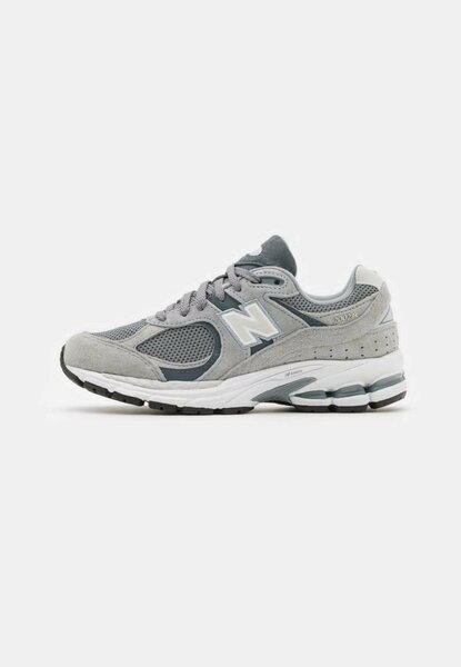 New Balance 2002r