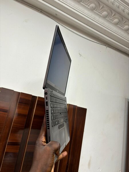 Dell latitude 5300