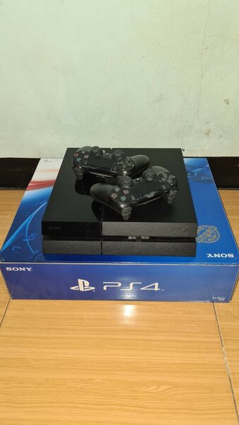PS4